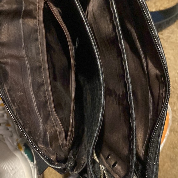 Like new Gucci bag 100% real - Picture 3 of 4